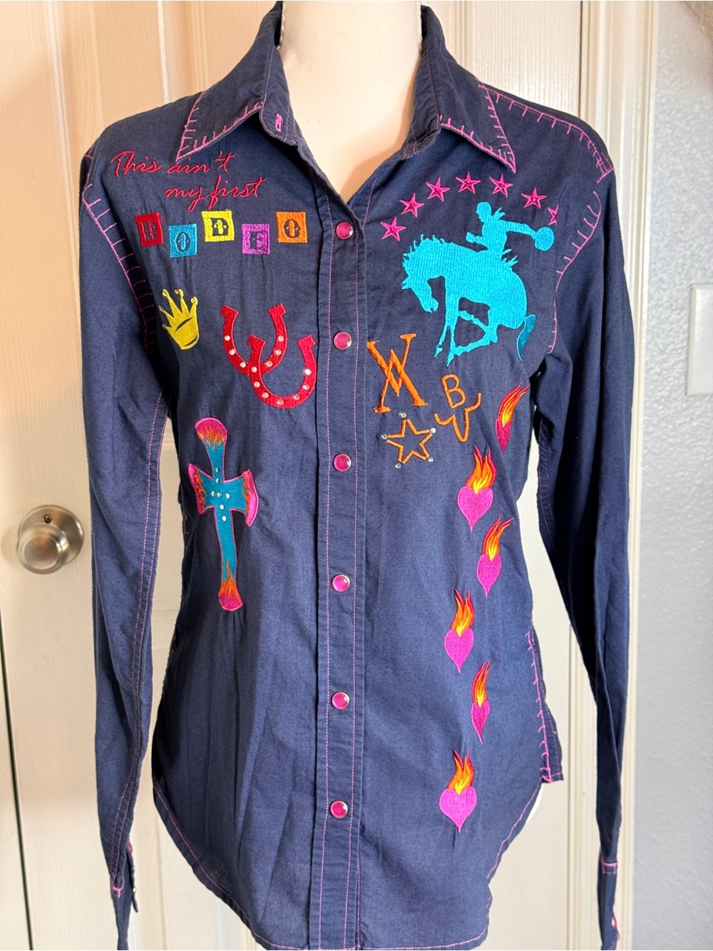 Walls Authentic Ranch Wear Embroidered Western Shirt Sample Size Small Rodeo